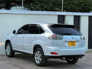 Toyota Harrier 2007 White
