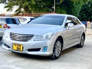Toyota Crown 2009 Silver