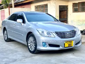 Toyota Crown 2009 Silver