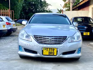 Toyota Crown 2009 Silver