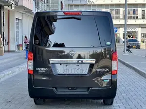 Nissan Caravan 2010 Black