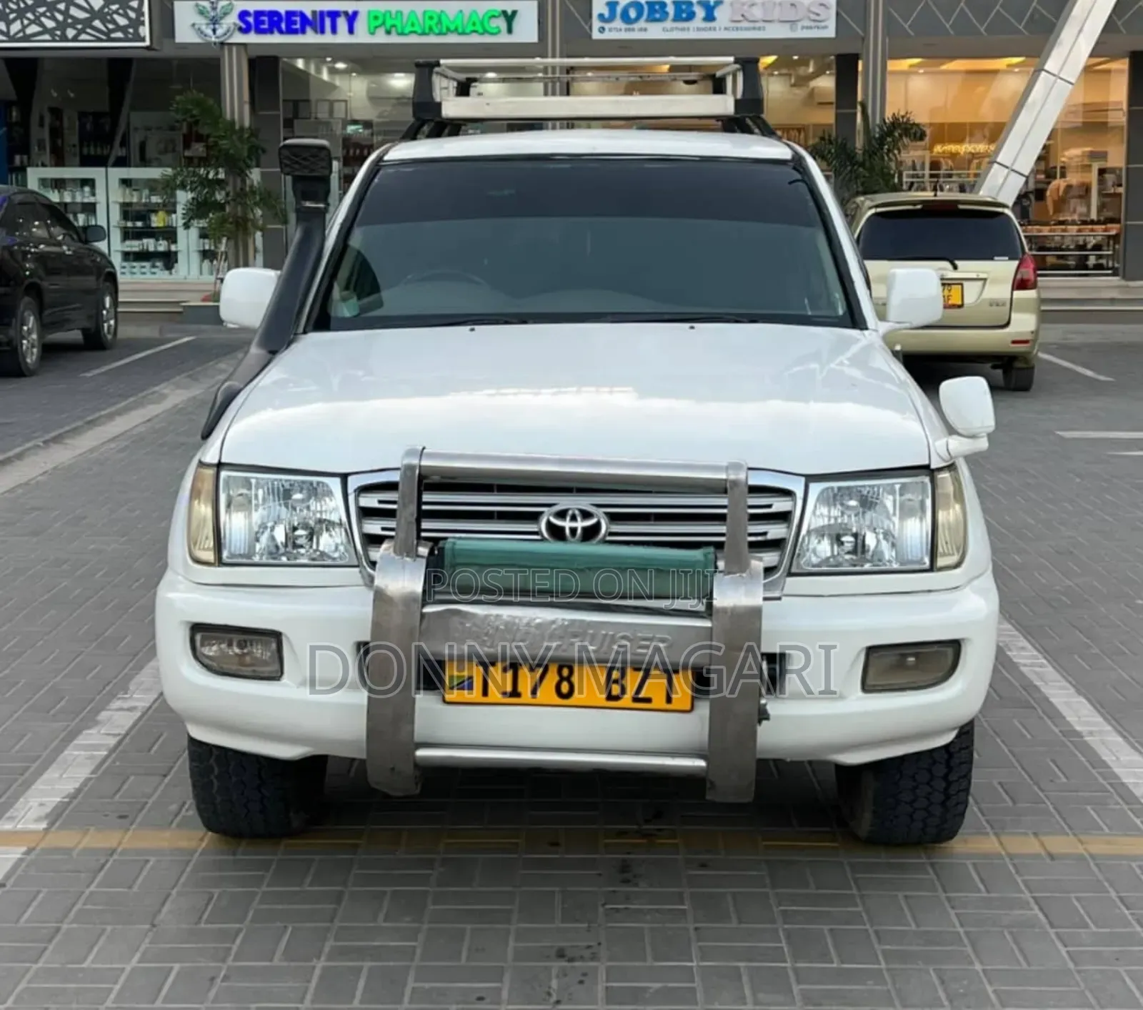 Toyota Land Cruiser 2004 White
