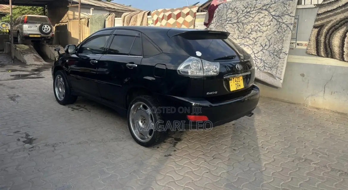 Toyota Harrier 2005 Black