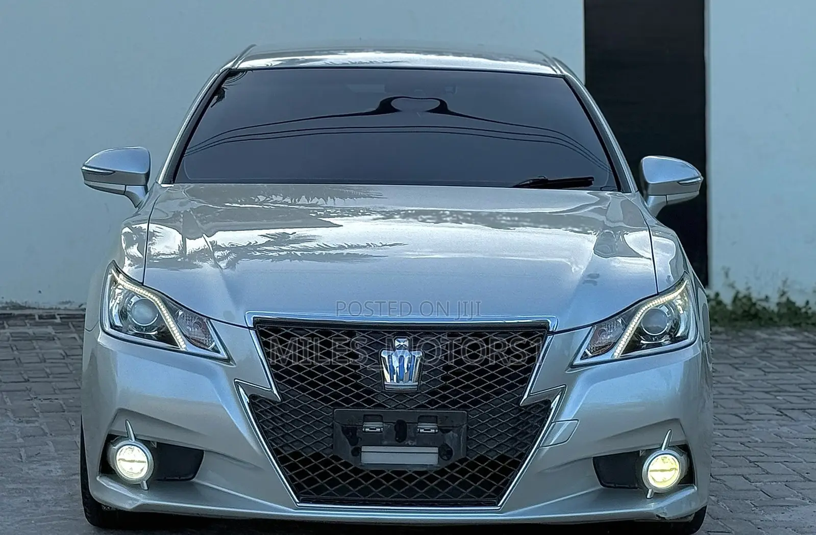 Toyota Crown 2014 Gold