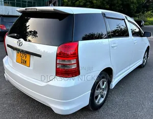 Toyota Wish 2005 White