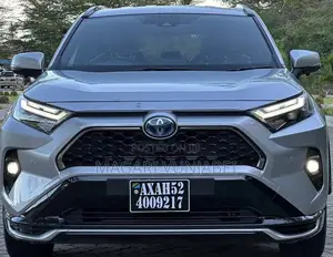 Toyota RAV4 Plug-In Hybrid 2025 Silver