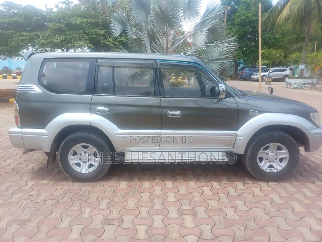 Toyota Land Cruiser Prado 1996 Green