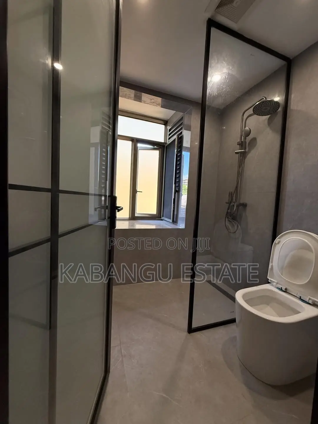 3bdrm Apartment in Oysterbay for sale