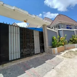 1bdrm Apartment in Kimara for rent
