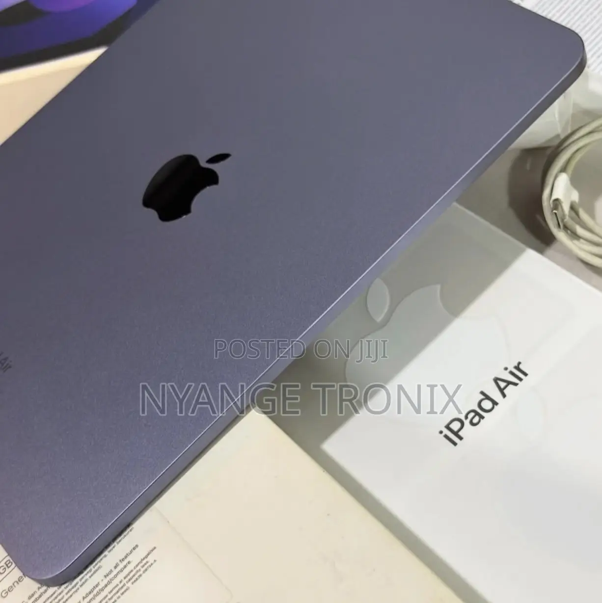 New Apple iPad 5 (2022) 64 GB Silver