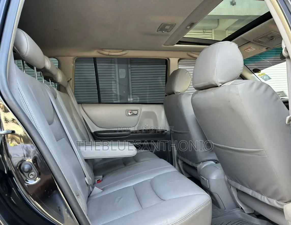 Toyota Kluger 2005 Black