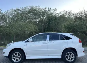 Toyota Harrier 2005 White