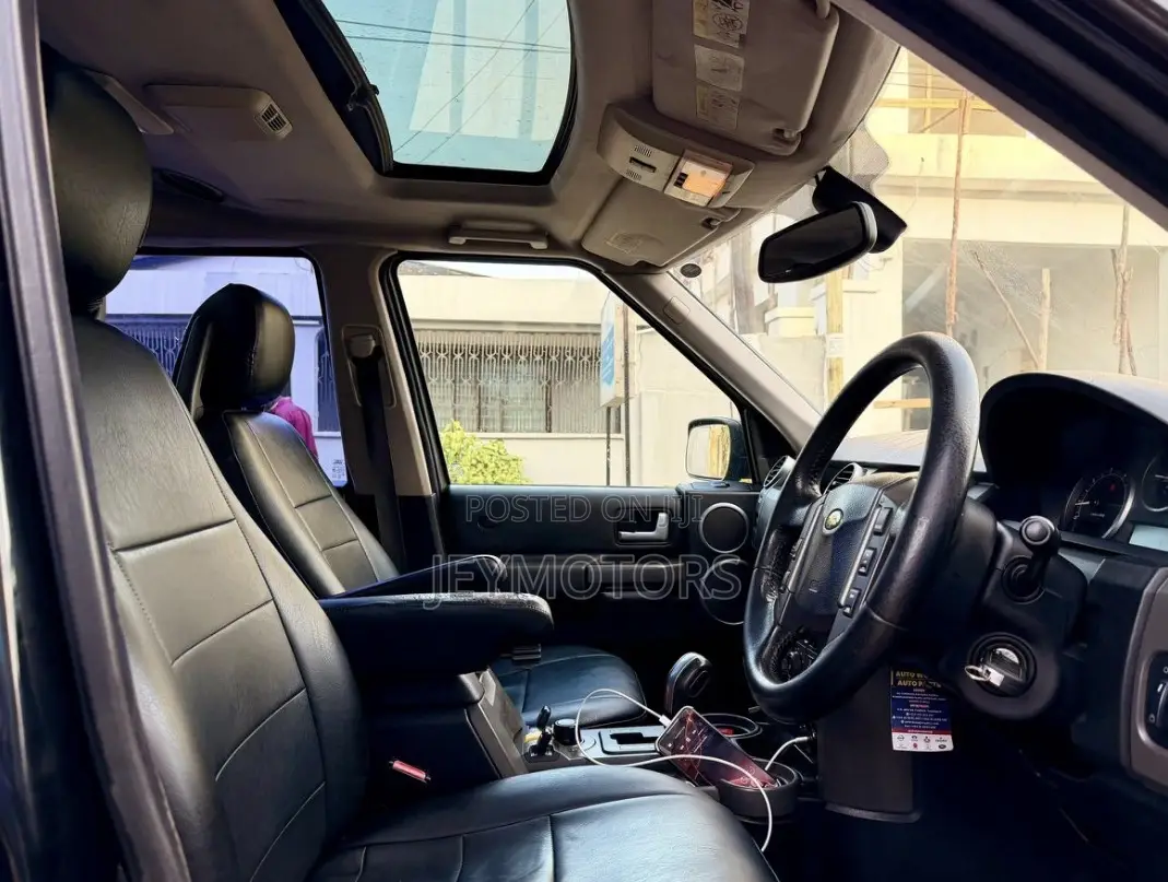 Land Rover Discovery 2008 Black