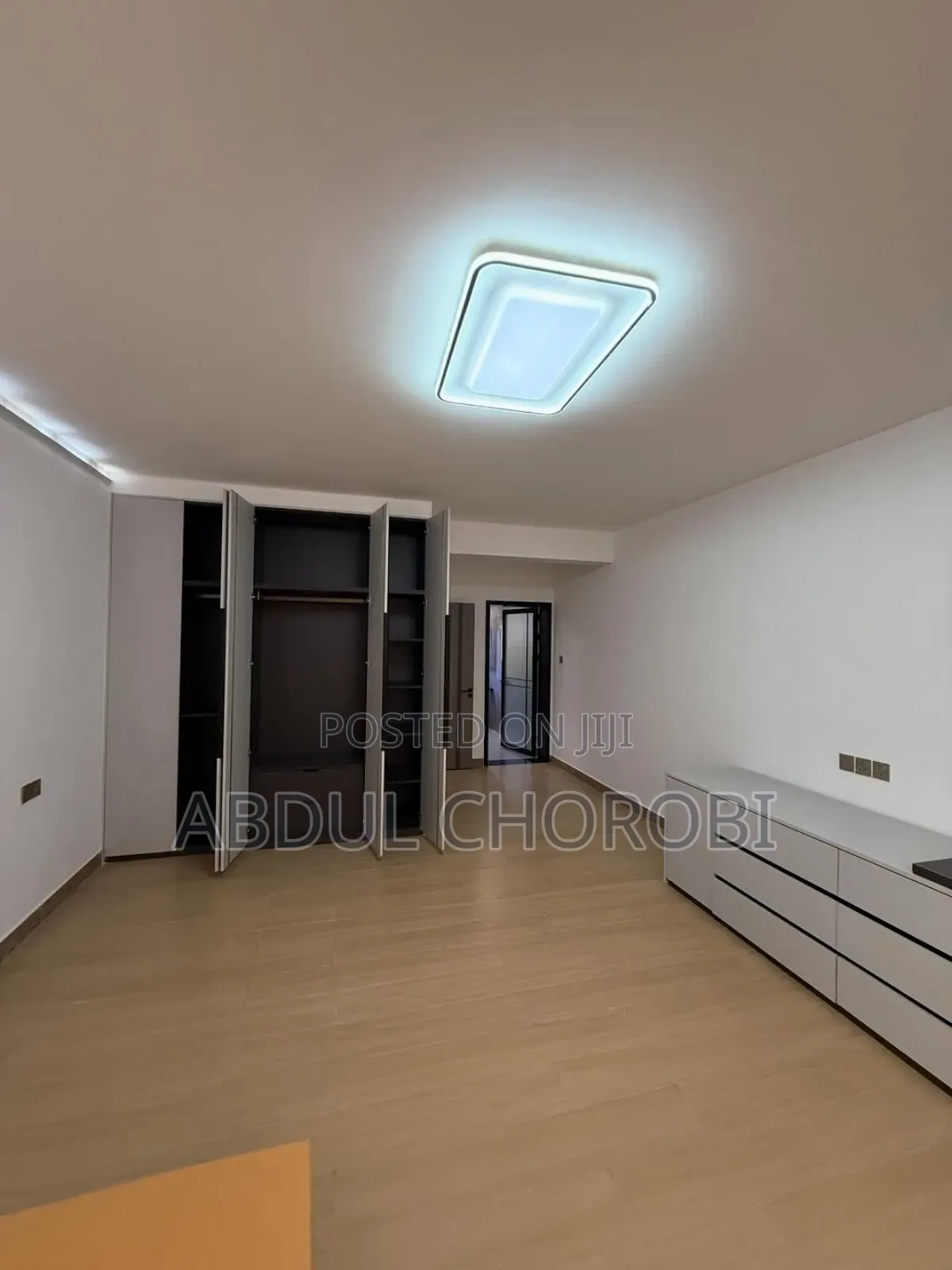 Furnished 3bdrm Apartment in Oyster Bay for sale