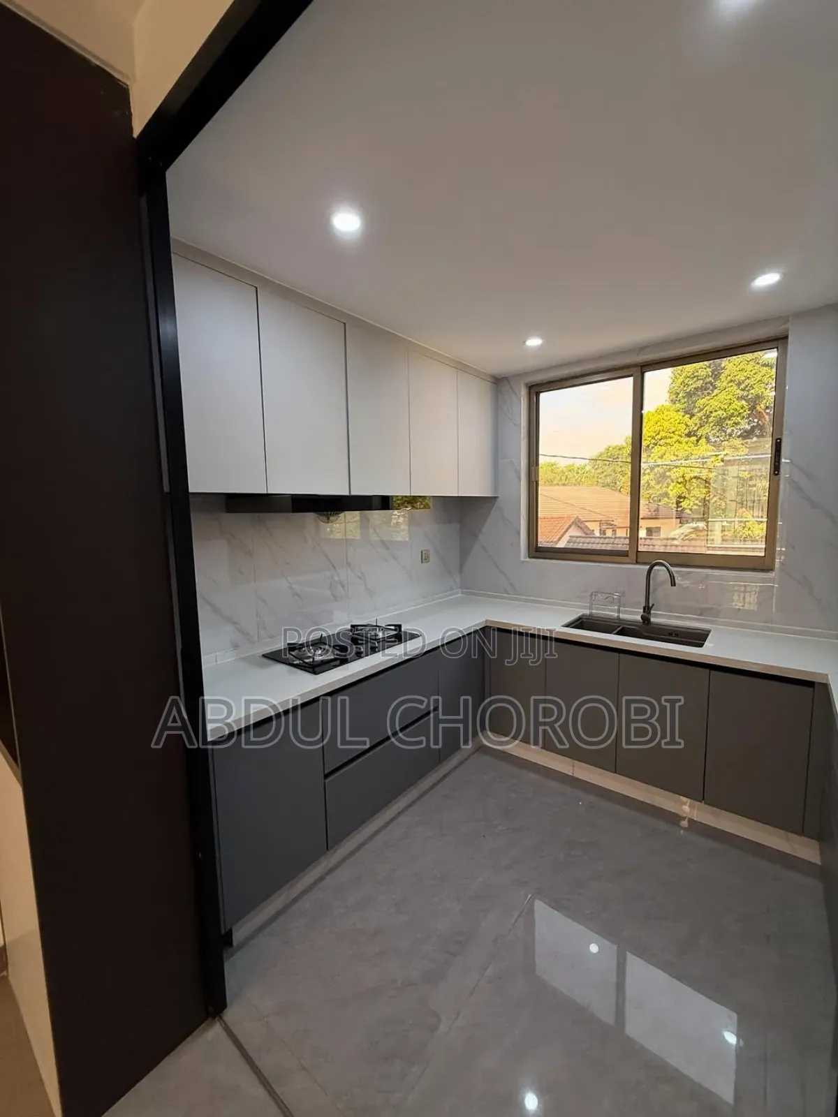 Furnished 3bdrm Apartment in Oyster Bay for sale