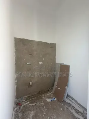 8bdrm Apartment in Matosa, Goba for sale