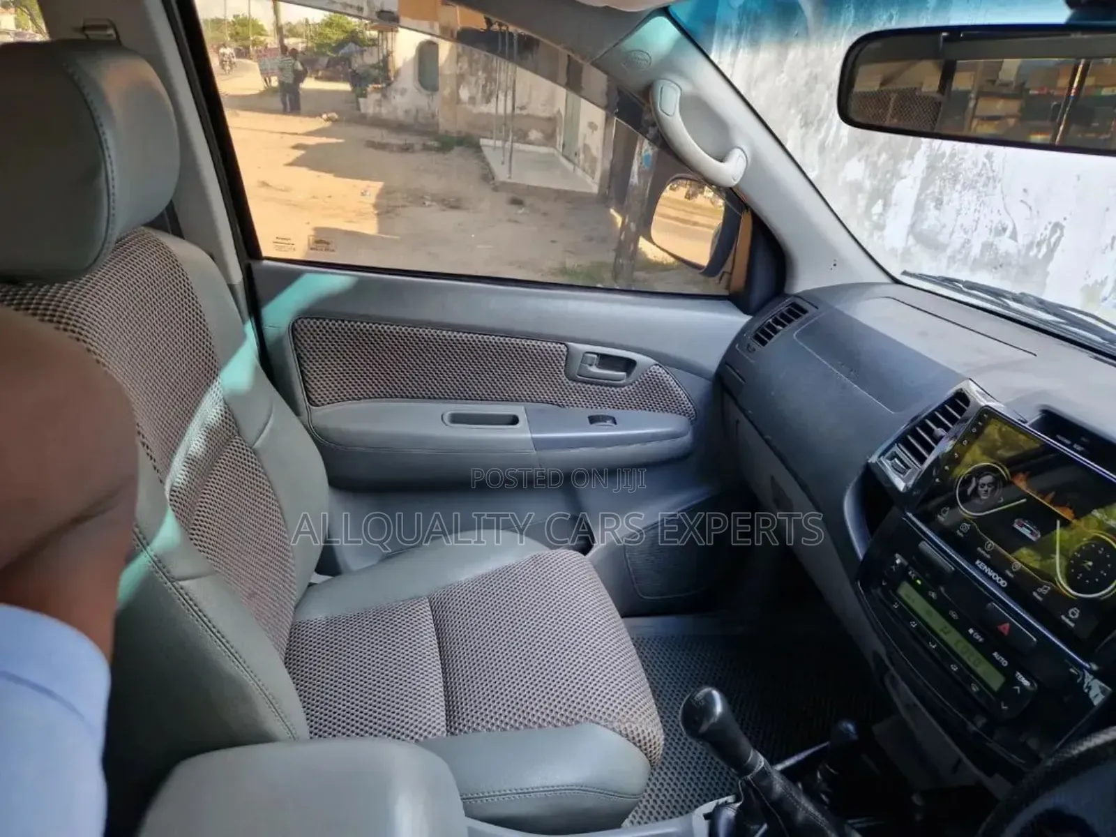 Toyota Hilux 2010 Green