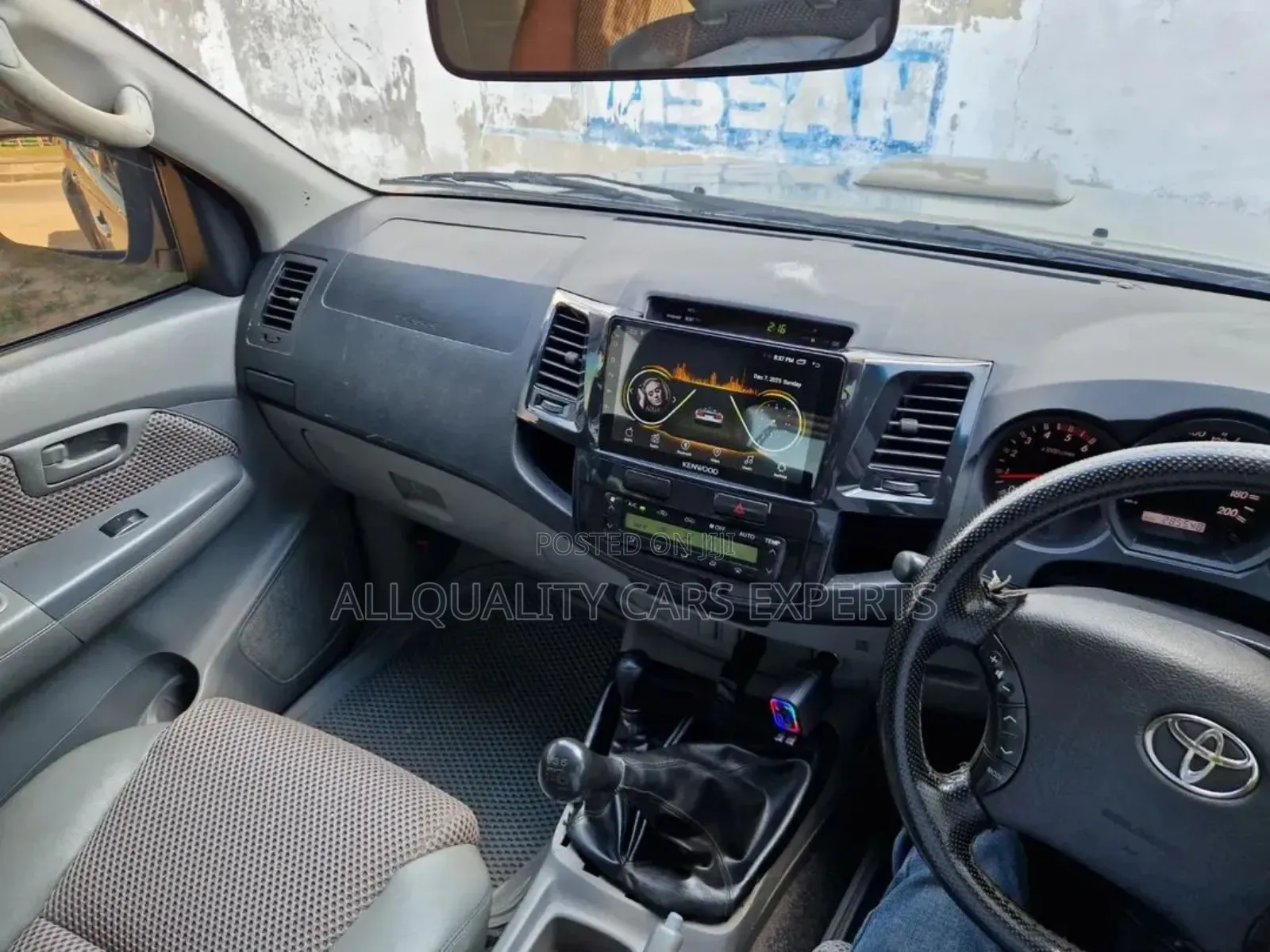 Toyota Hilux 2010 Green