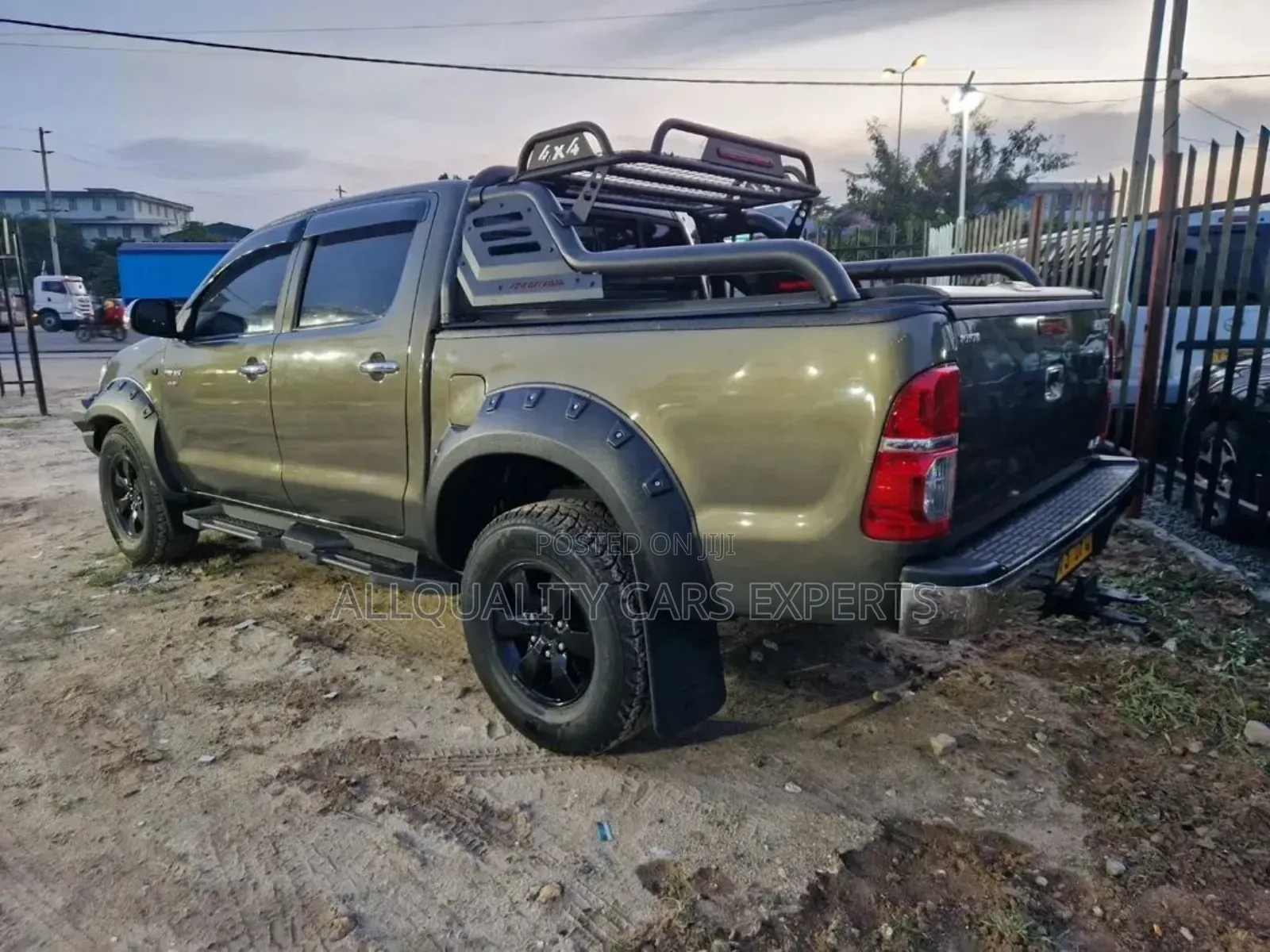Toyota Hilux 2010 Green