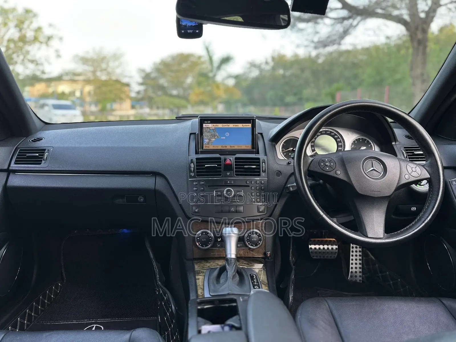 Mercedes-Benz C-Class 2007 Silver