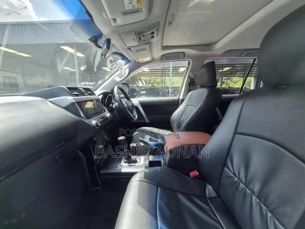 Toyota Land Cruiser Prado 2.8 2017 Black