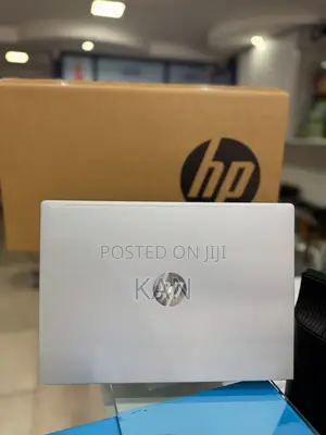 New Laptop HP 8GB Intel Core I7 SSD 512GB