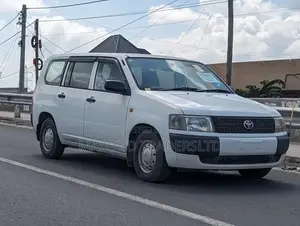 Toyota Voxy 2004 Green