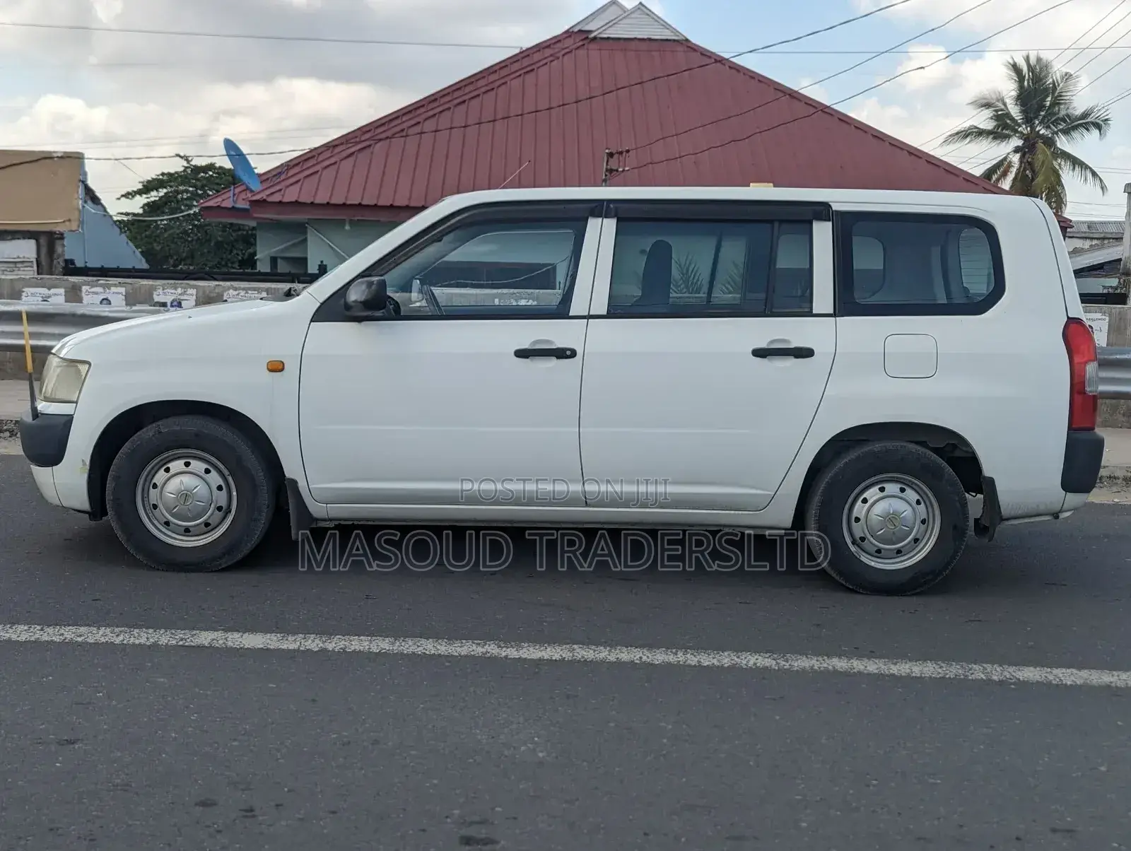 Toyota Voxy 2004 Green
