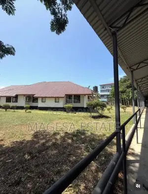 5bdrm Apartment in Oysterbay for rent