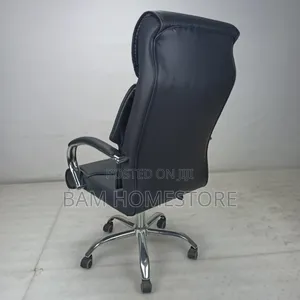 Executive High-Back Swivel Office Chair - Luxury Leather Boss Chair