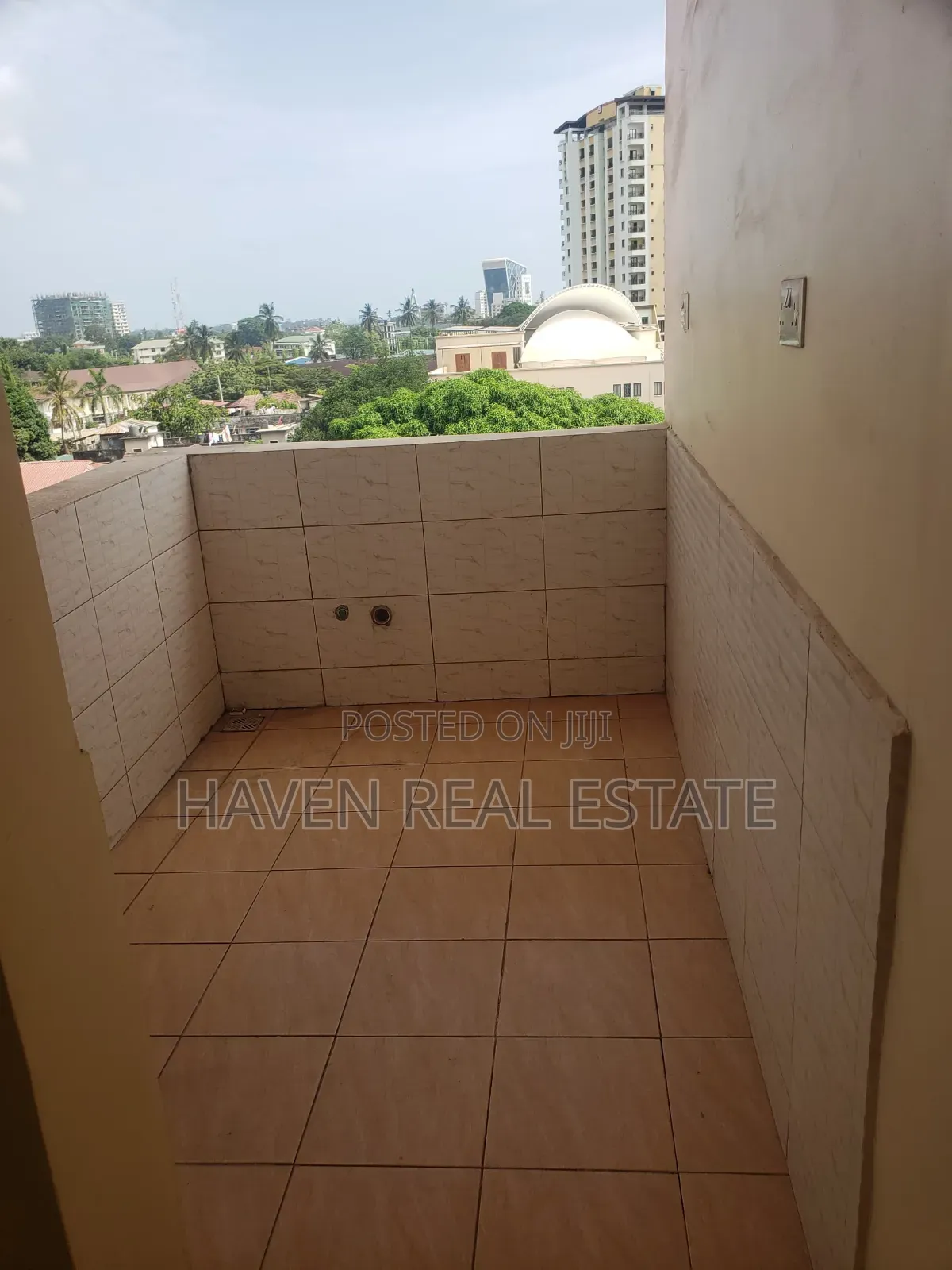 3bdrm Apartment in Upanga East for sale