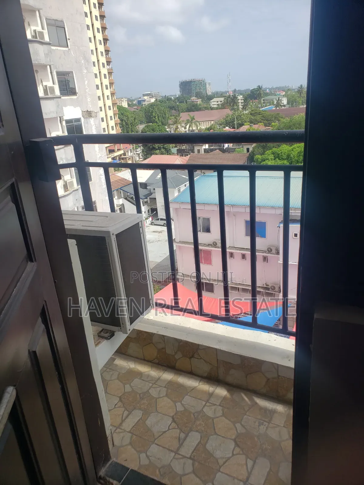 3bdrm Apartment in Upanga East for sale
