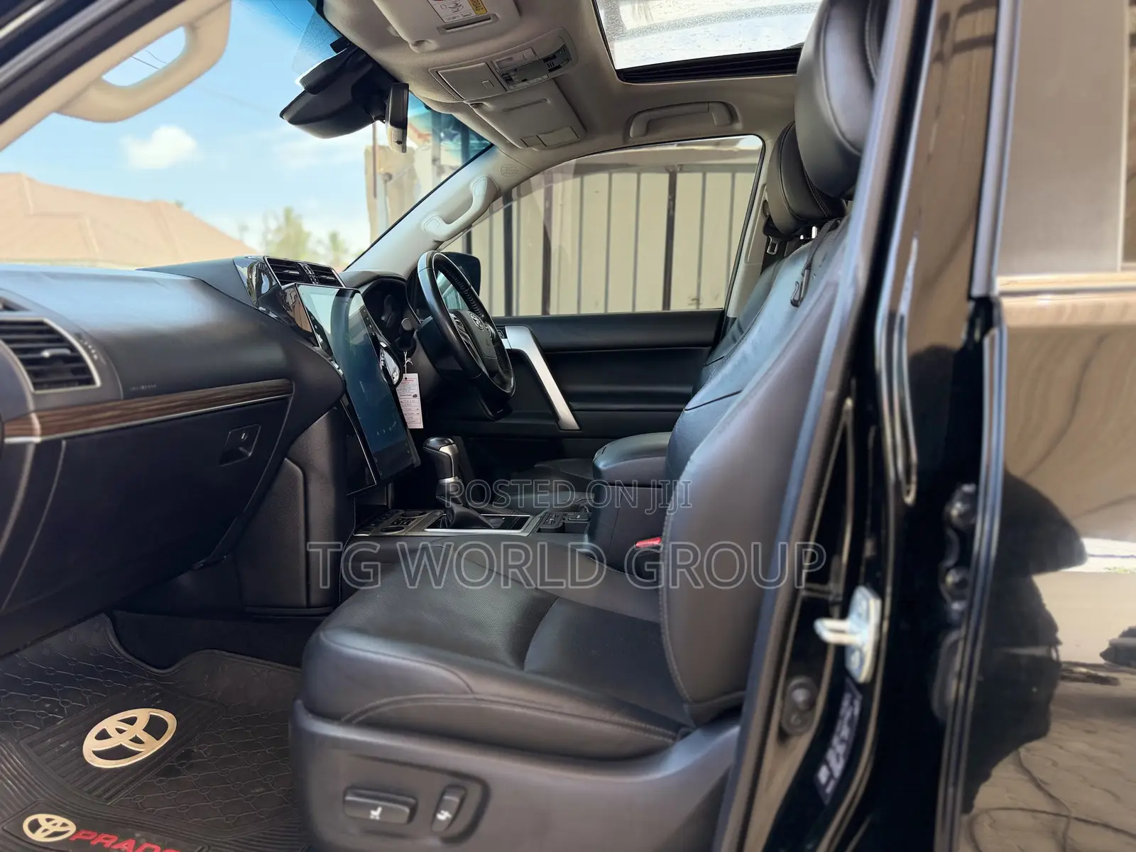 Toyota Land Cruiser Prado 2.8 2022 Black