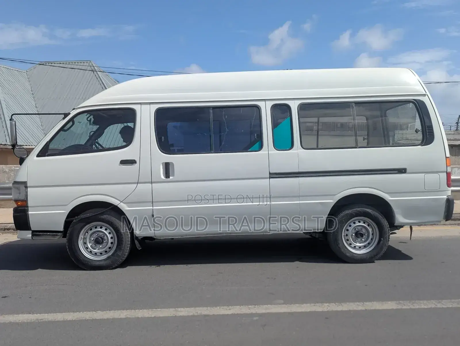 Toyota HiAce 2002 White