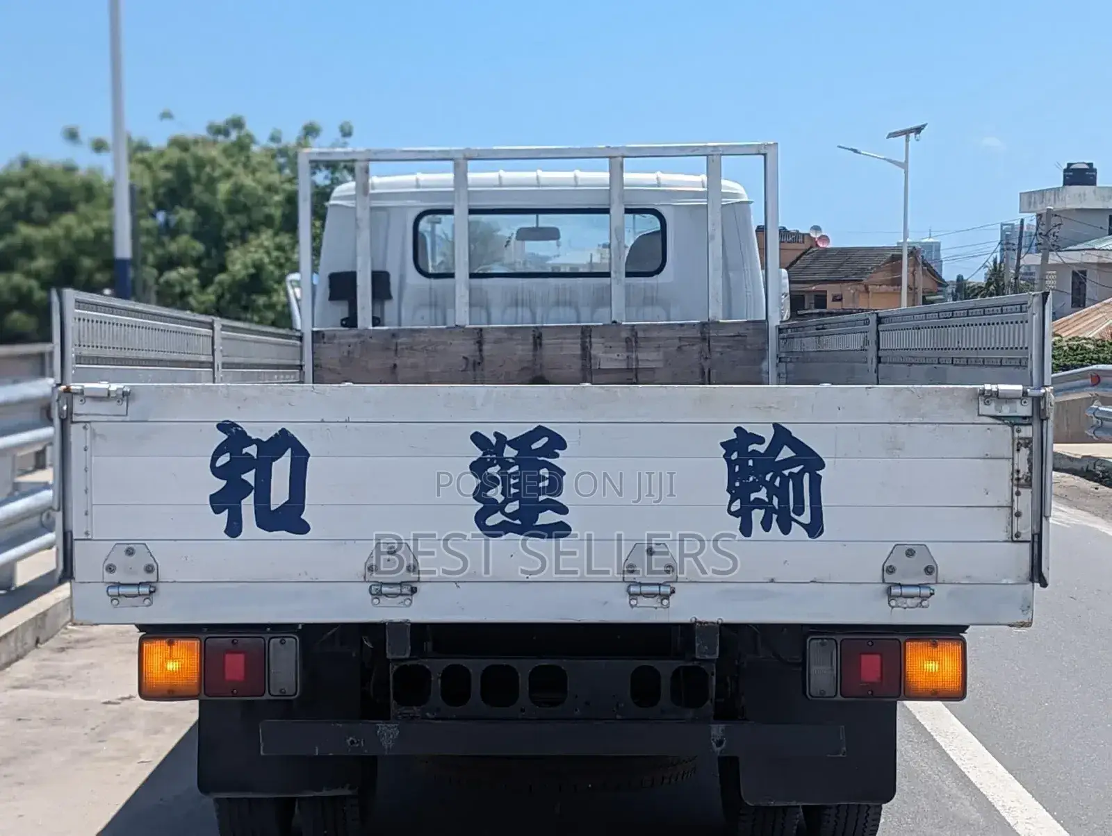 Mitsubishi Canter Box 1994 White
