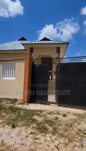 3bdrm House in Makongorosi for sale