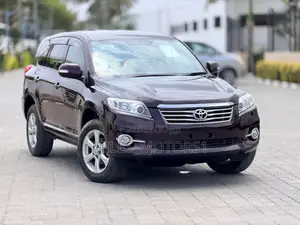 Toyota Vanguard 2011 Black
