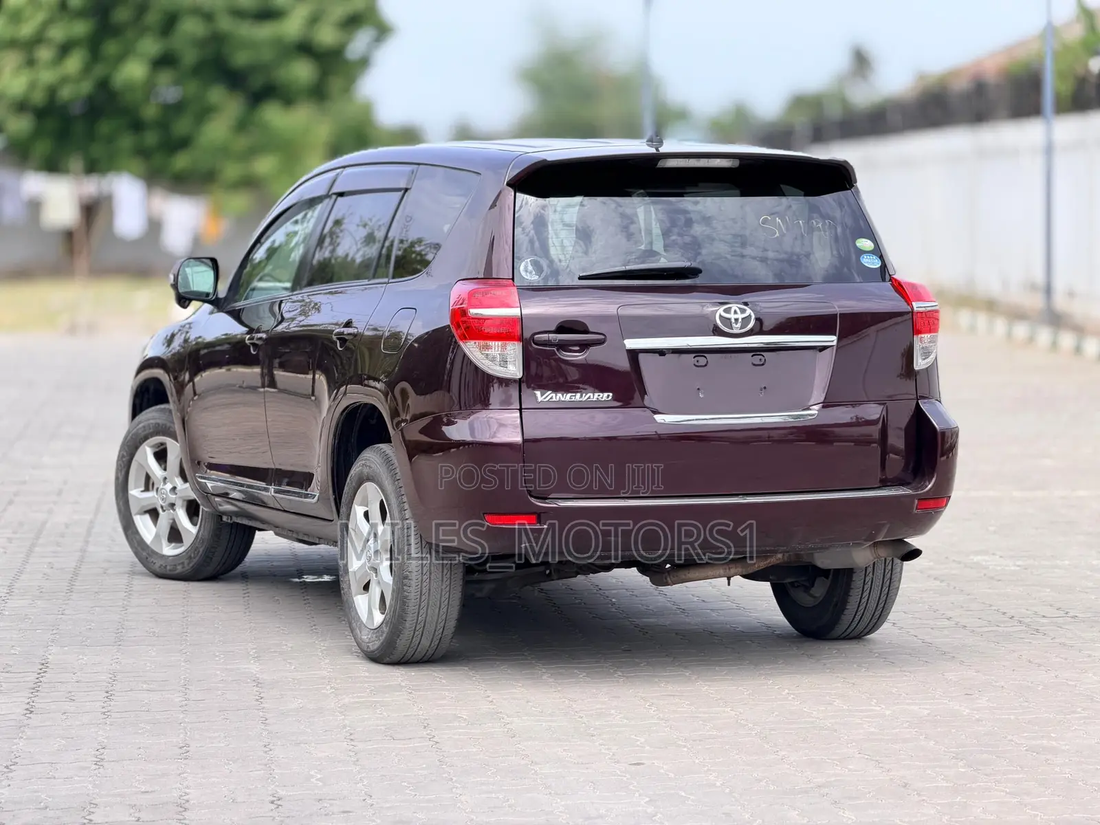 Toyota Vanguard 2011 Black