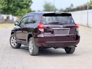 Toyota Vanguard 2011 Black