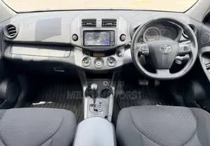Toyota Vanguard 2011 Black