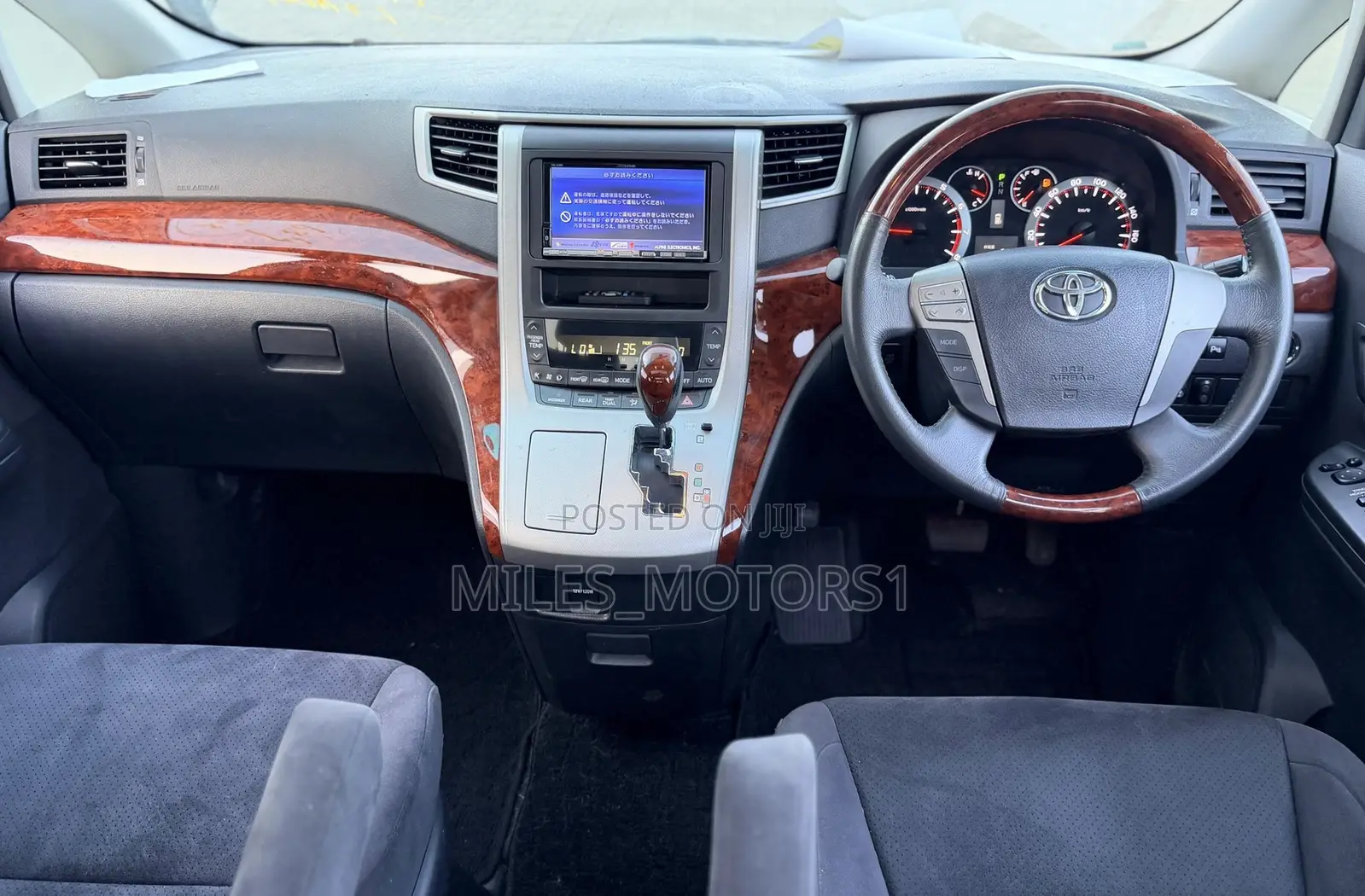 Toyota Vellfire 2010 Black