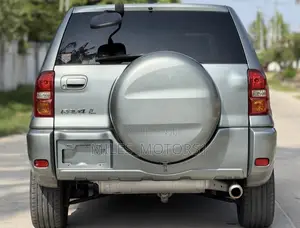 Toyota RAV4 2005 Gray