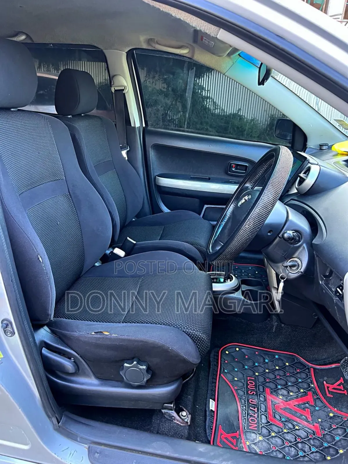 Toyota IST 2004 Silver