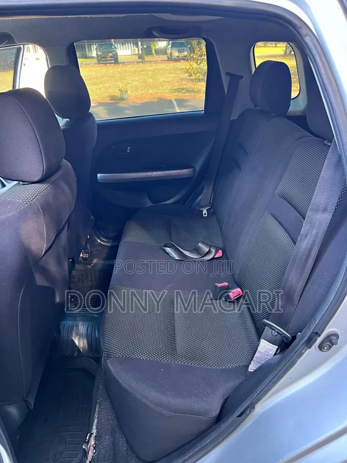 Toyota IST 2004 Silver
