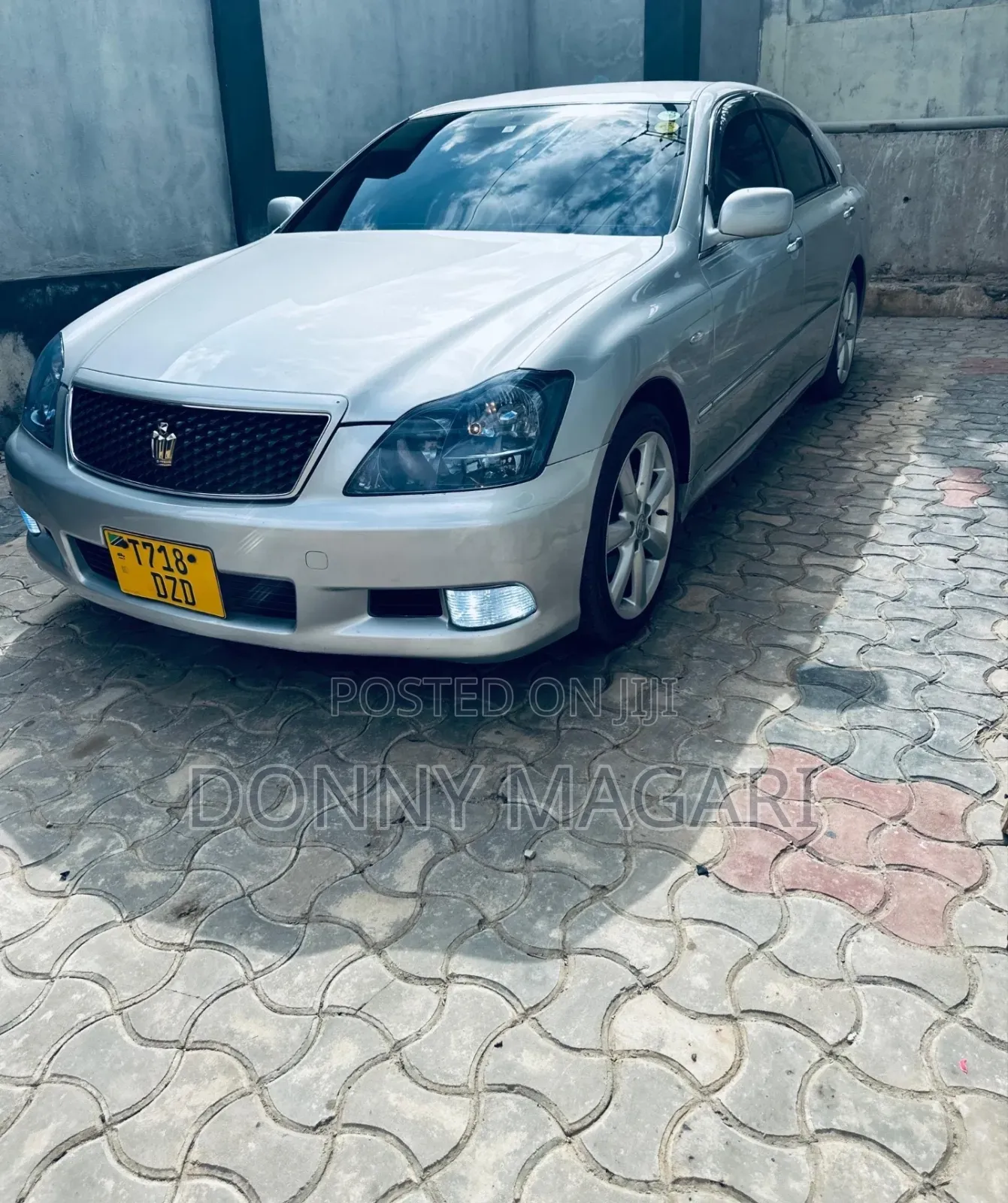 Toyota Crown 2006 Silver