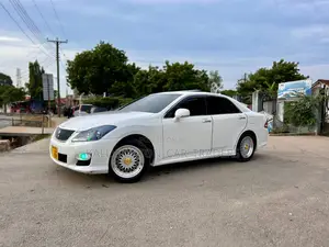Toyota Crown 2008 White