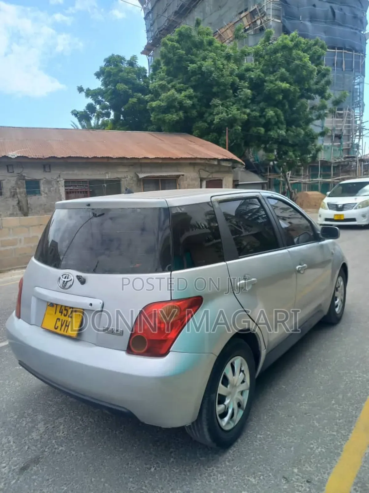 Toyota IST 2003 Silver