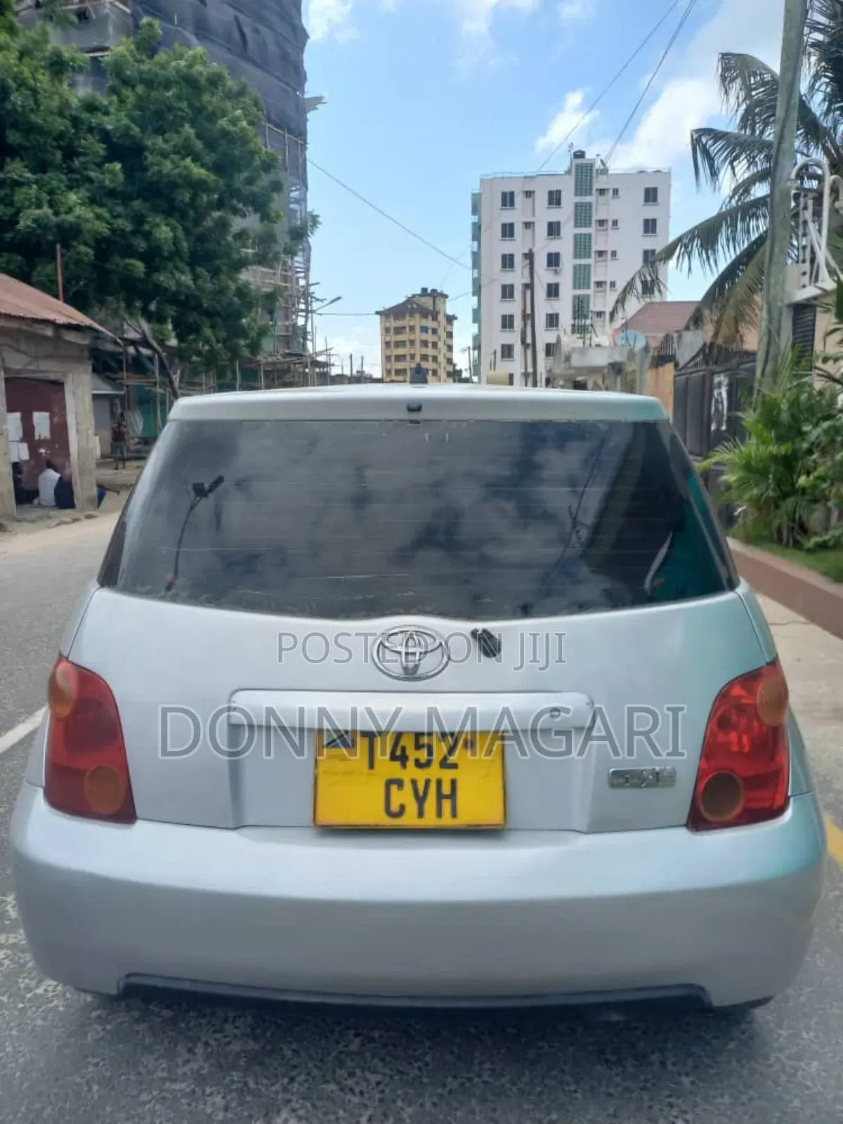 Toyota IST 2003 Silver