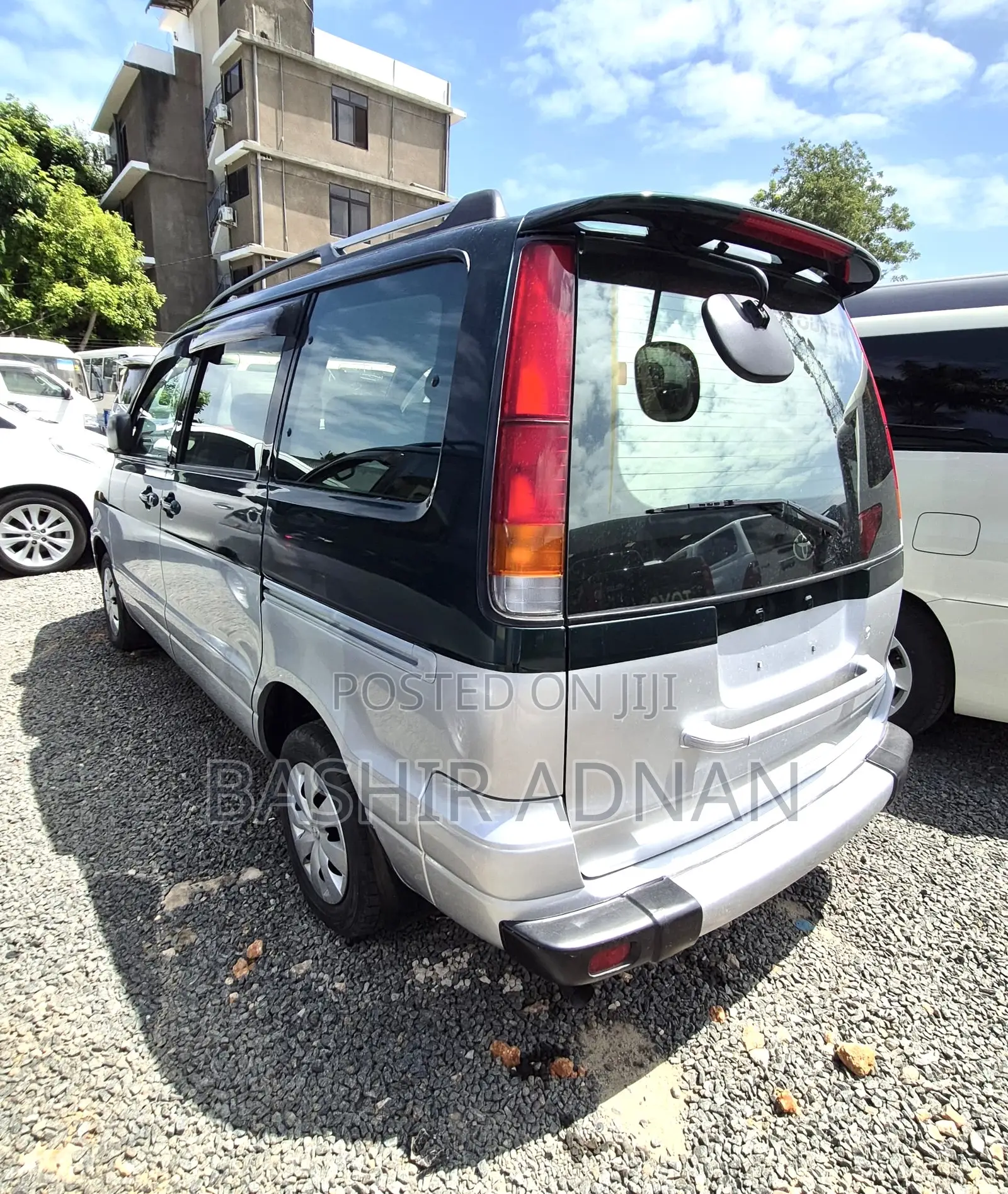 Toyota TownAce Noah 1998 Green