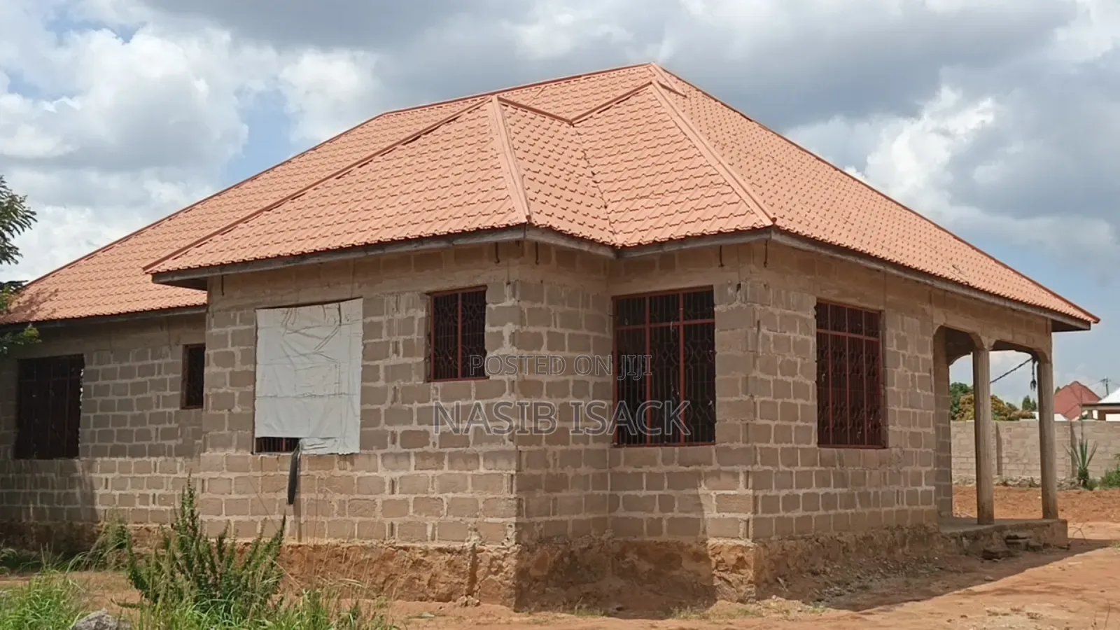 4bdrm House in Buswelu for sale